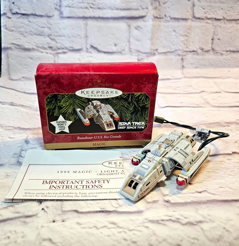 1999 Hallmark Star Trek Deep Space Nine USS Rio Grande Ornament Worf Light Sound